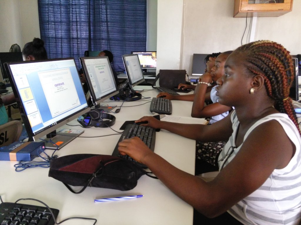 Computer Training Program - PersonLinks Digital